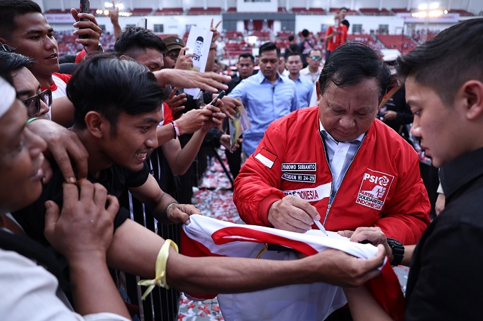 calon presiden nomor urut 2 Prabowo Subianto tampil di HUT Partai Solidaritas Indonesia (PSI) ke-9 di Stadion Jatidiri, Semarang. (Dok. Tim Media Prabowo-Gibran)

