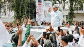 Calon Presiden Prabowo Subianto saat menghadiri konsolidasi dan deklarasi dari Konfederasi Serikat Pekerja Nusantara (KSPN) yang digelar di Bandung, Minggu, 14 Januari 2024. (Dok. TKN Prabowo Gibran)