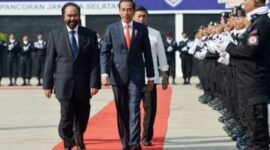 Presiden RI Jokowi bersama Ketua Umum Partai Nasdem Surya Paloh. (Instagram.com/@suryapaloh.id)