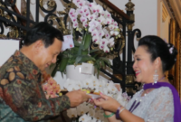 Ketua Umum Partai Gerindra Prabowo Subianto menghadiri acara ulang tahun Siti Hediati Hariyadi. (Instagram.com/@titieksoeharto)