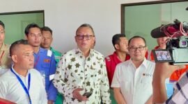 Foto : Ketua BNSP Syamsi Hari, bersama peserta sertifikasi welder CPMI tujuan Korea Selatan di LPK Geweld Batam. Sertifikasi yang berlangsung pada 14-16 Juni 2024. (Doc.Ist)