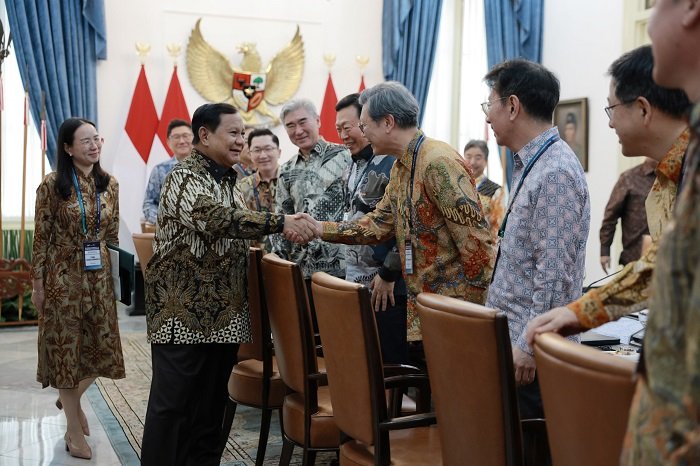 Pengusaha papan atas Korea Selatan yang tergabung dalam Federasi Industri Korea (Federation of Korean Industries/FKI) bertemu dengan Presiden RI Prabowo Subianto di Istana Merdeka. (Dok. Tim Media Prabowo)