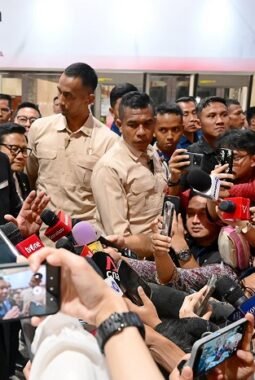 Pemerintahan Prabowo Hadapi Tantangan dalam Bangun Keercayaan Publik dan Jaga Stabilitas Poliitik