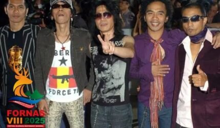 Foto : Panggung Penutupan FORNAS VIII Dihentak Slank dan Artis Top. (Doc.Ist)