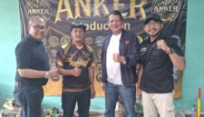 PERLASI bersama perwakilan KONI Pusat saat mengunjungi Sentra Gelasan di Kec. Tanjungsari, Kabupaten Sumedang. (Dok. PERLASI)